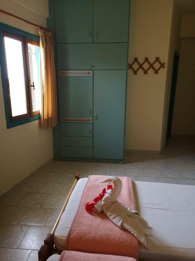 Villa Tsapakis Léntas Buitenkant foto