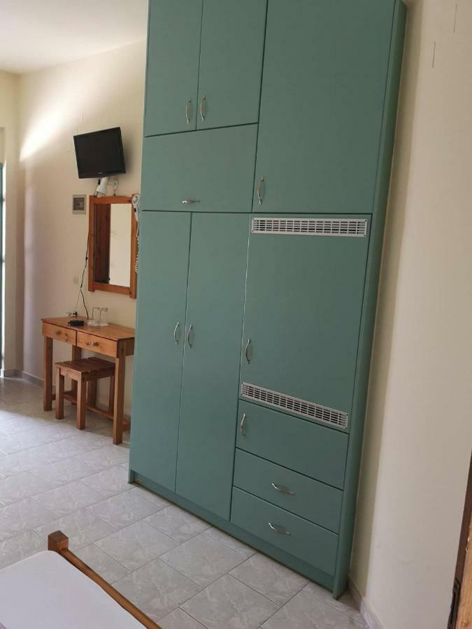 Villa Tsapakis Léntas Buitenkant foto